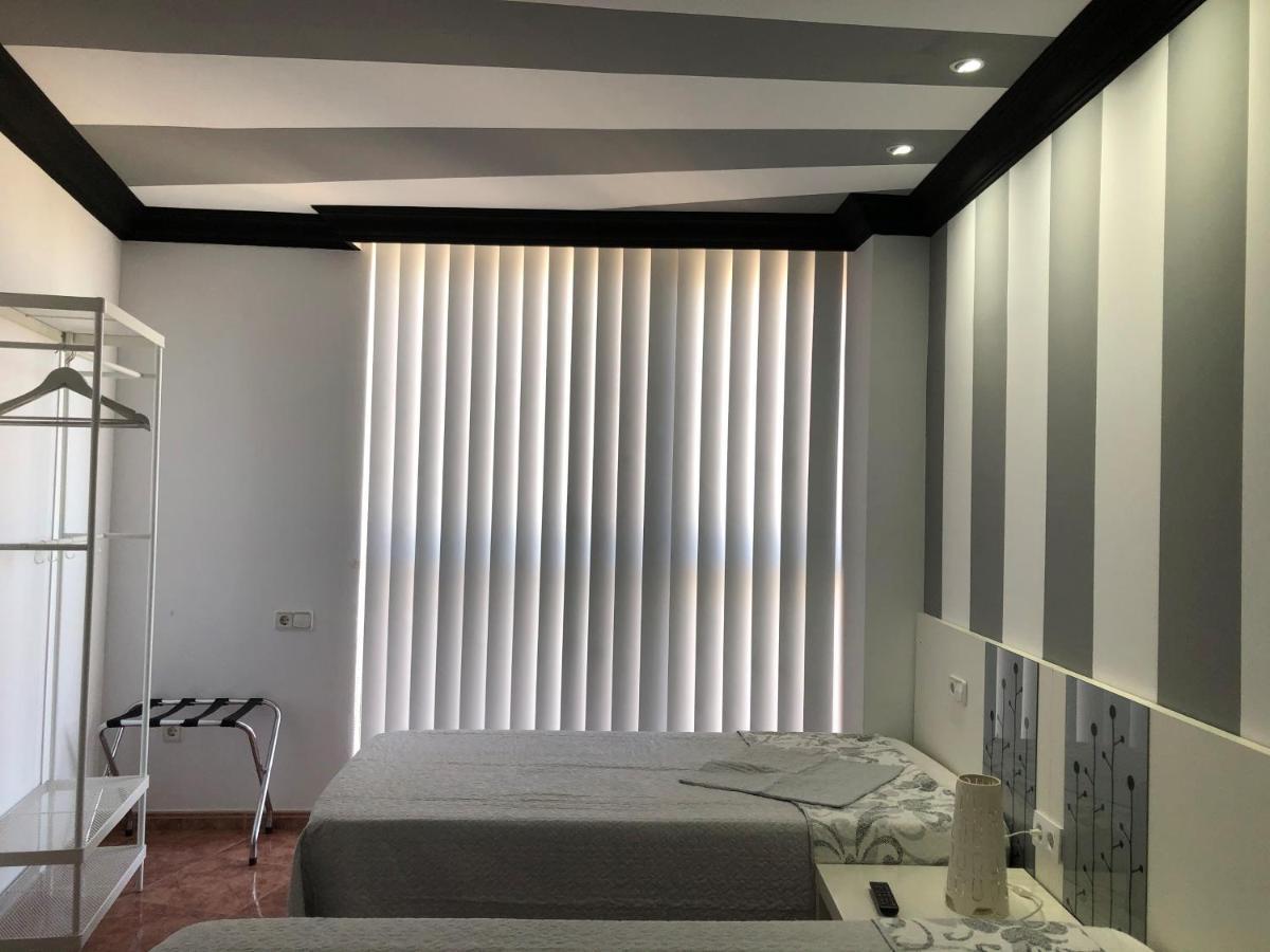 Apartamentos Los Angeles Alcañiz Zewnętrze zdjęcie